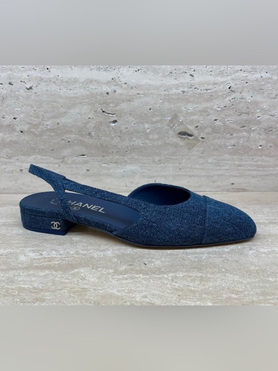 CHANEL Shoes - 💙💙 CHANEL Denim Cap Toe CC Slingback Flats 2026 💙💙